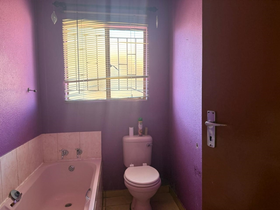 3 Bedroom Property for Sale in Tlhabane West North West
